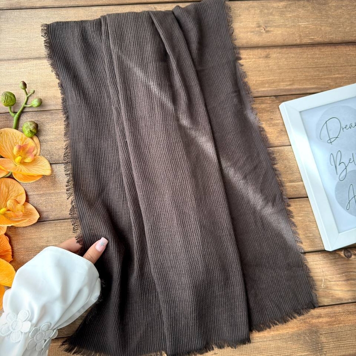 شال پاییزی دور ریش